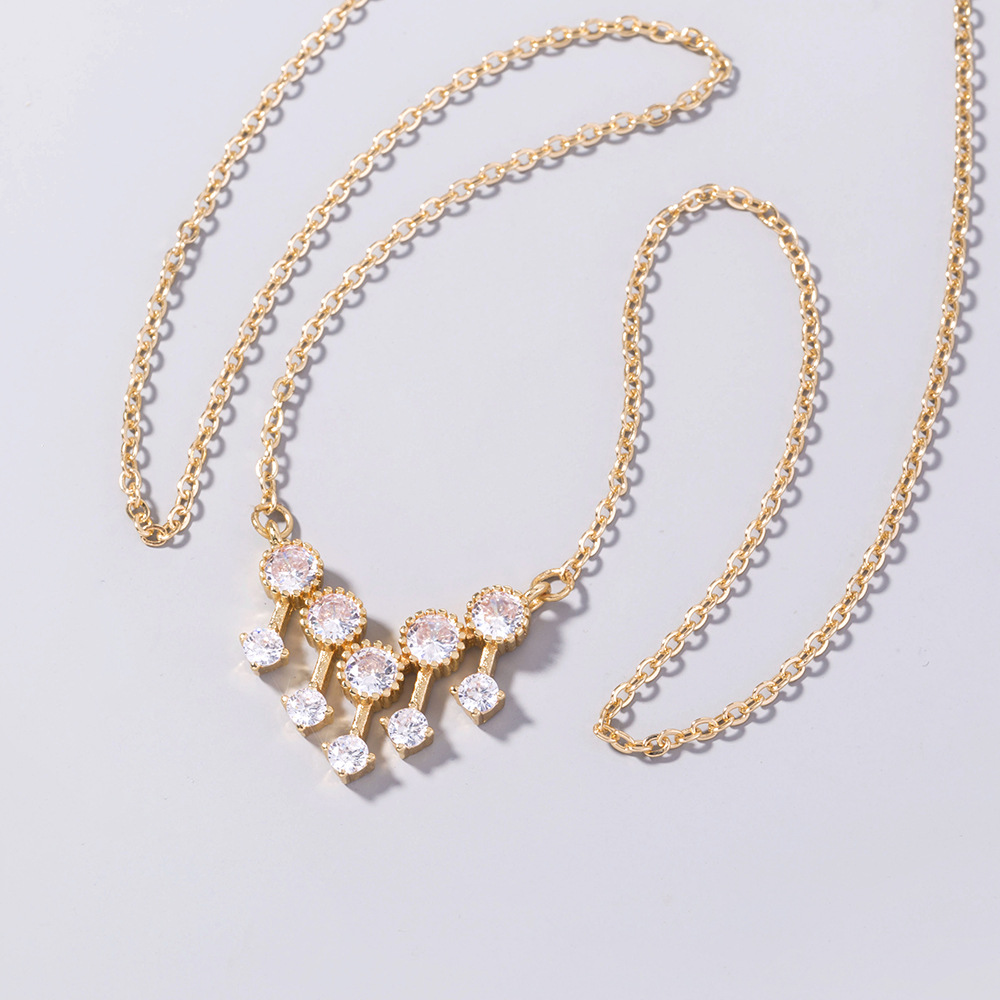 European And American Cross-border Jewelry Fashion Luxury V-shaped Zircon Clavicle Chain