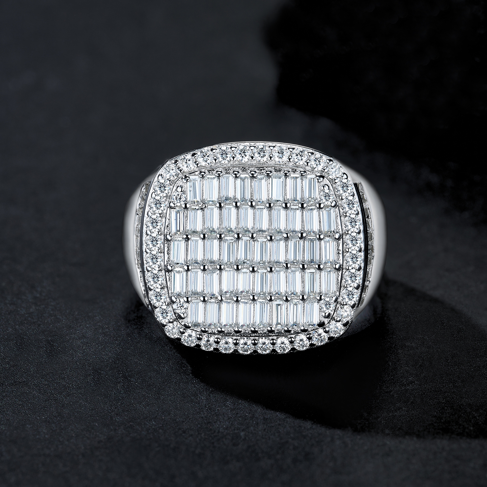 Engraved With Top-quality Moissanite, This Luxurious And Fashionable Minimalist Jewelry Set Features Exquisite Silver Accessories For Men. Made Of S925 Silver With Electroplated Platinum.
