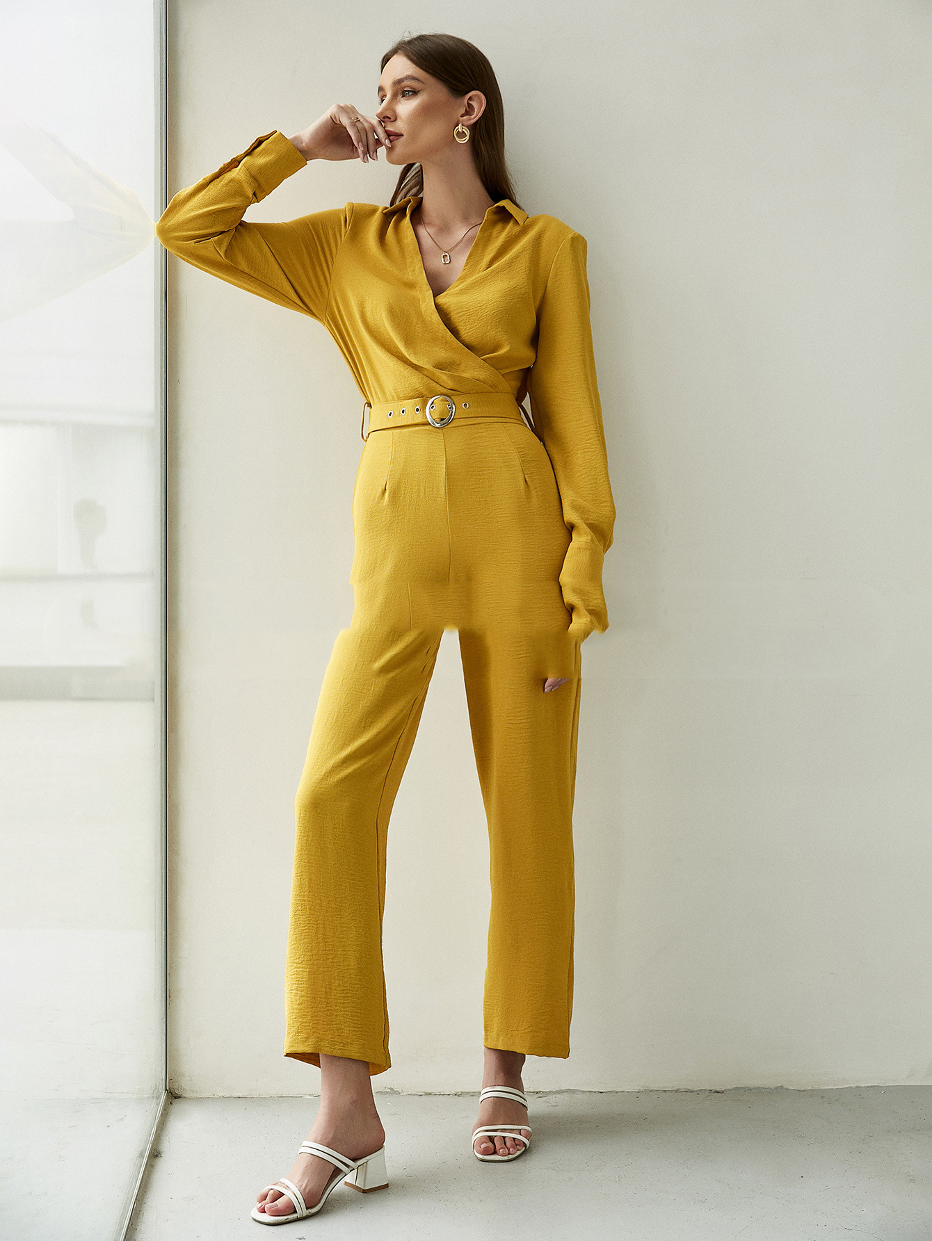 Temperament Longsleeved Commuter Longsleeved Drawstring Loose Vneck Solid Color Stitching Body Pants - Image 4