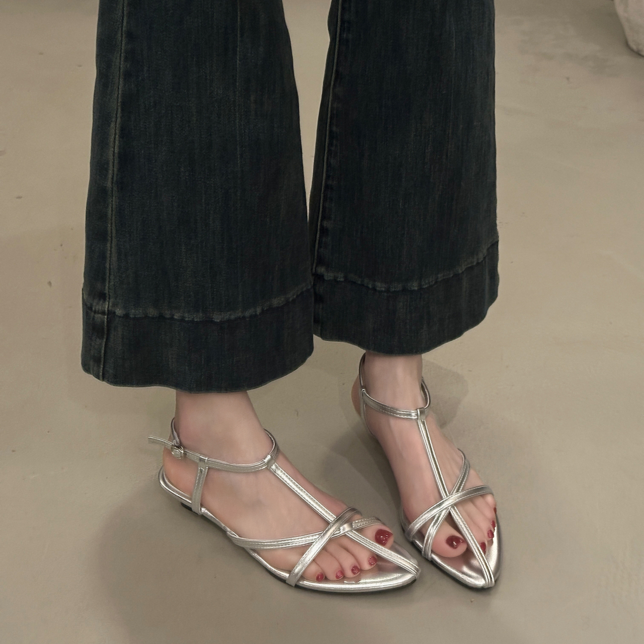 Crisscross Strap Flat Sandals, picture 5 of 5