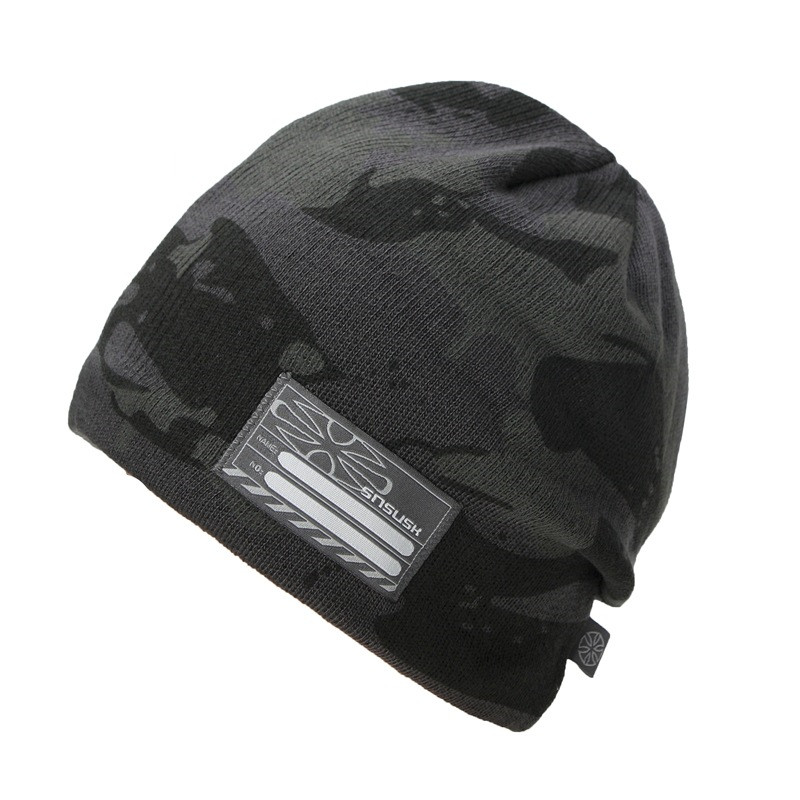 Camouflage printed knitted wool beanie hat (black-average