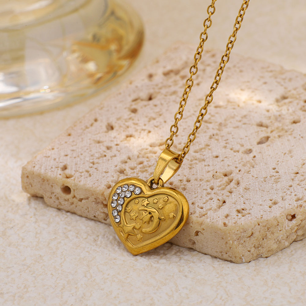 Stainless Steel Heart-shaped Inlaid Rhinestone Pendant Necklace