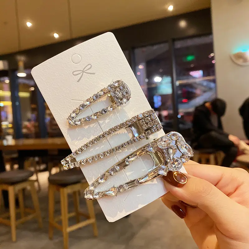 Four Piece Set Of Heavy Metal Golden Chain Hair Accessories