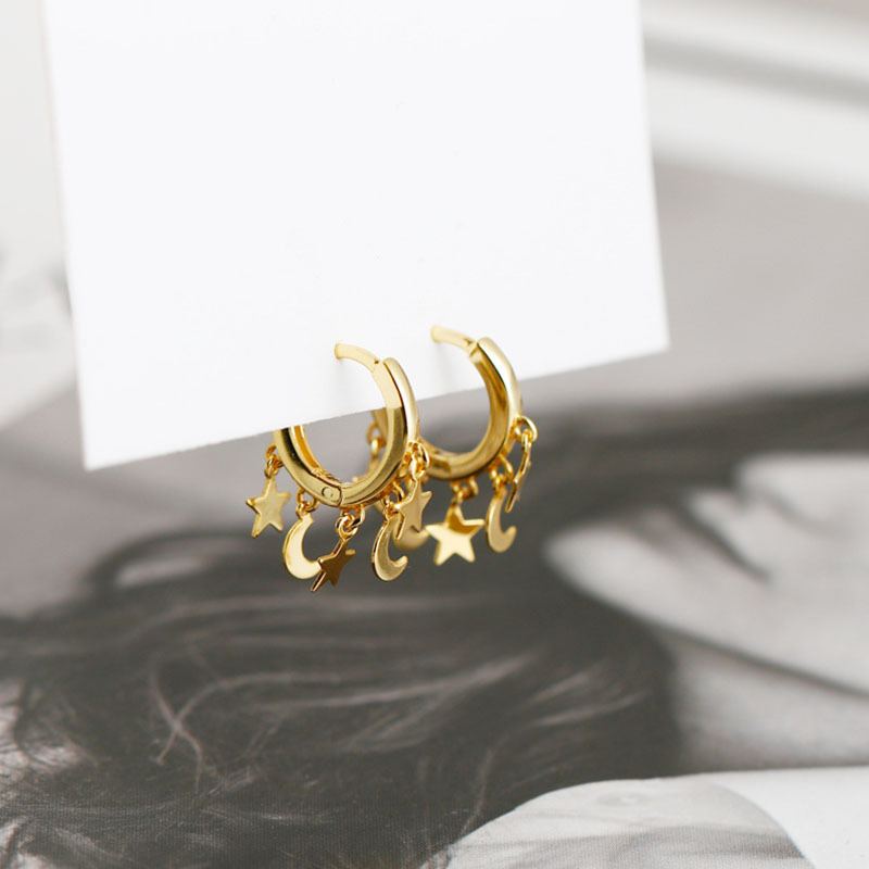 مشابك أذن بسيطة وخفيفة بتصميم الجنية