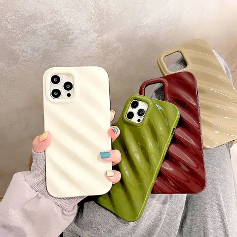 Style Simple Pleated Phone Case