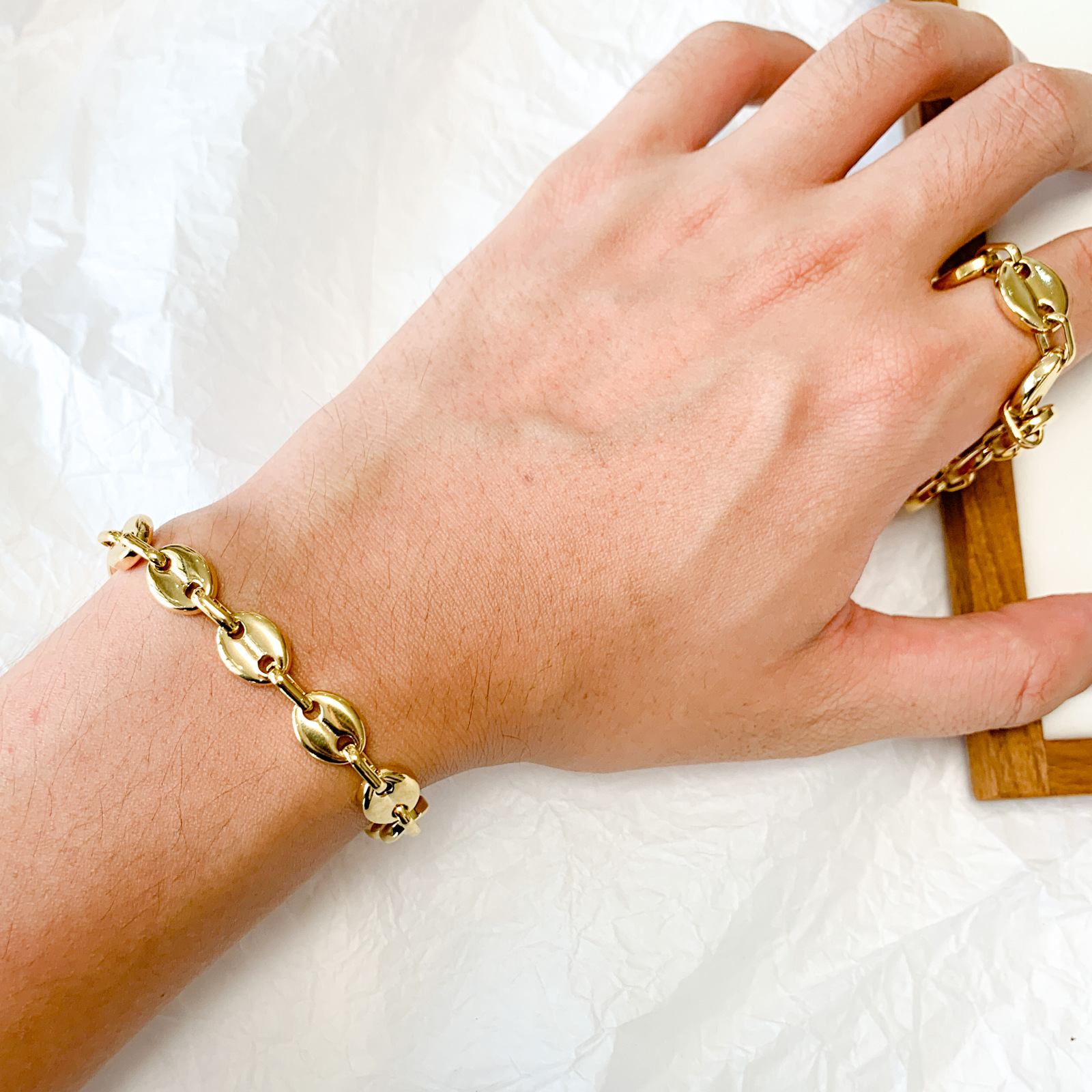 Simple Metal Ins Coffee Bean Bracelet Hand