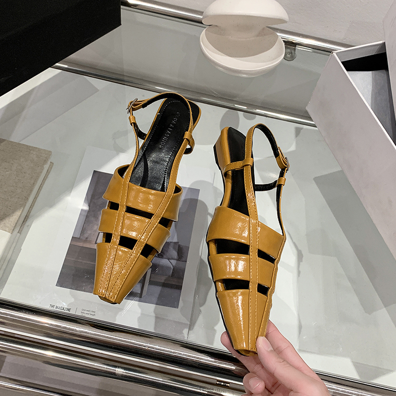 2026 Women Unique Design Hollow Breathable Genuine Leather Back Strap Roman Sandals, Square Covered Toe Mid Block Heel Cowhide Sandals — view 5