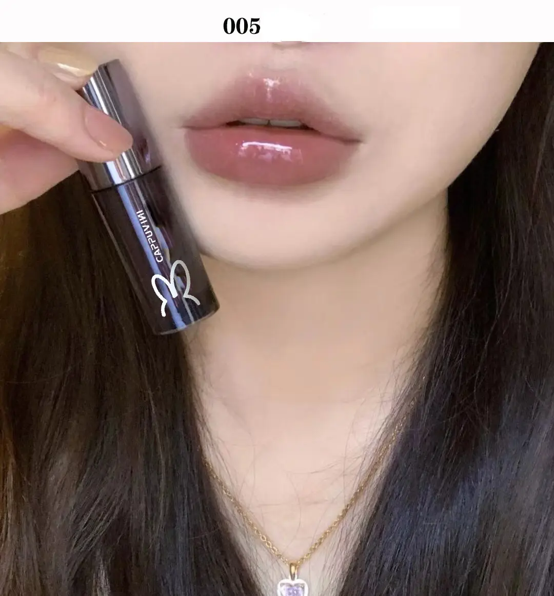 Lipgloss And Bag Convenient To Carry Lipstick