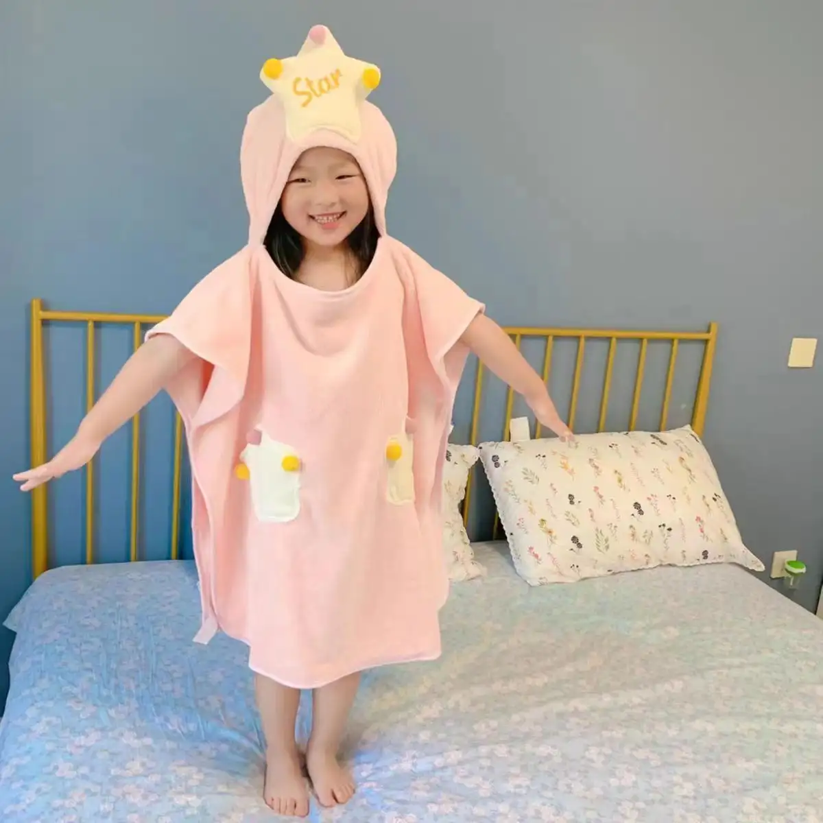 Children's Cartoon Cute High-density Coral Fleece Cloak