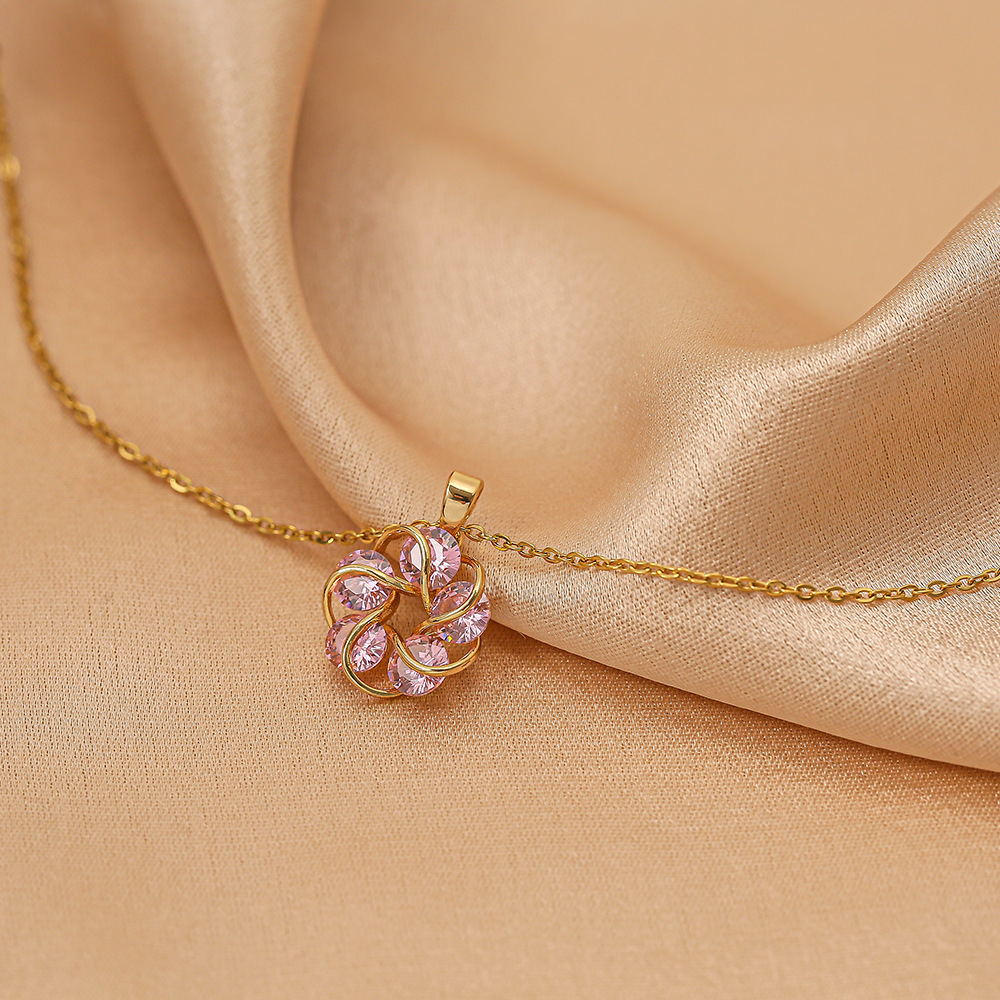 Gold Luxurious Diamond-studded Titanium Steel Necklace Women's Fashion