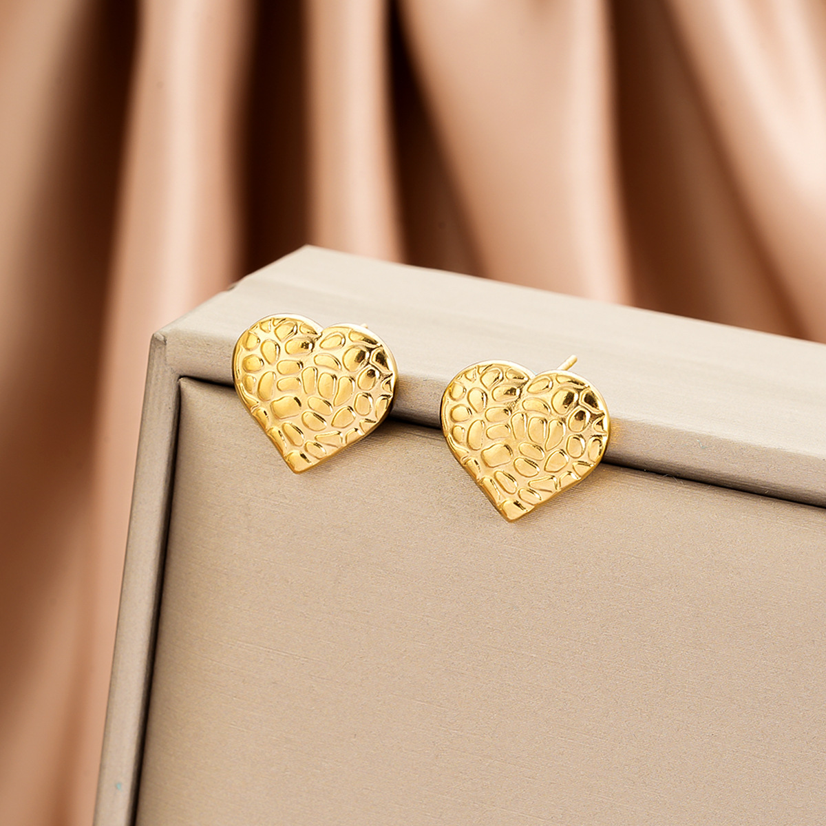 Style 46-1 Pair preview