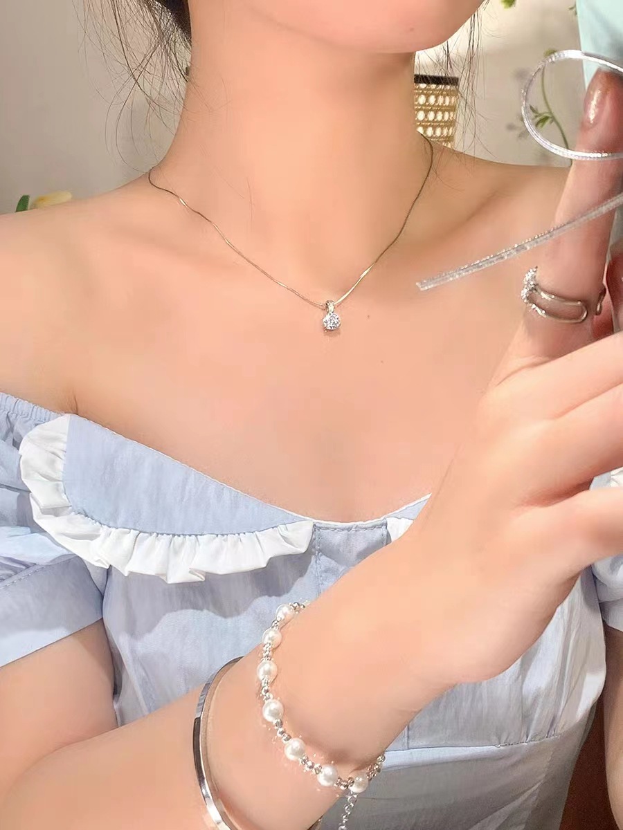 Super Shiny Cubic Zirconia Necklace For Women, Ins Style Minimalist Tiny Dainty Niche Design Elegant Premium Clavicle Chain Jewelry