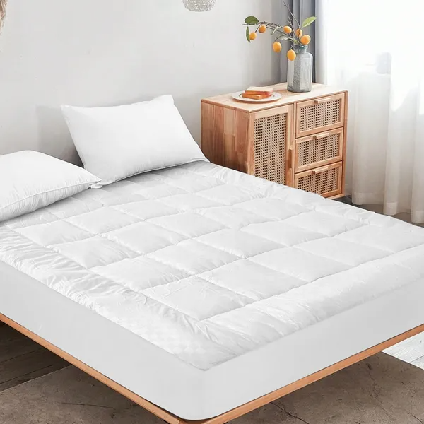 Solid-color Embossed Mattress Bedspread image 2