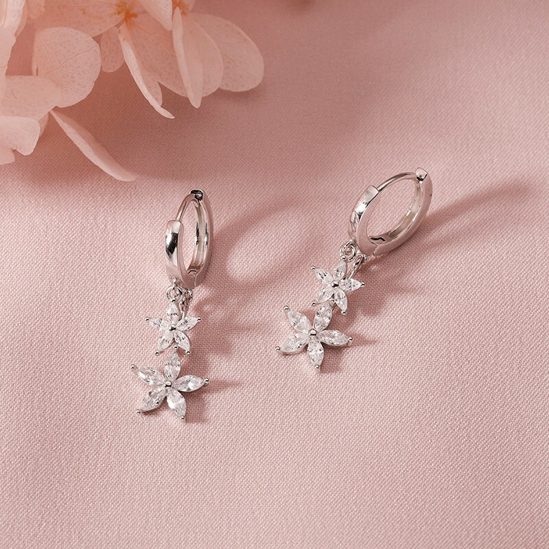 Title 4, Womens Fashion Simple Silver Flower Earrings. ...