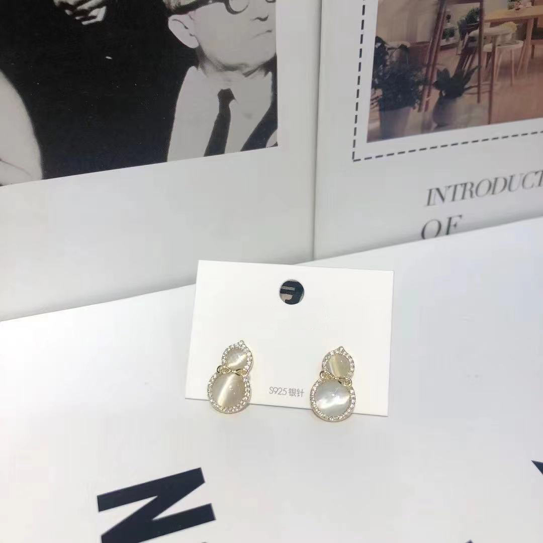 925 Silver Needle Diamond Knotted Opal Gourd Stud Earrings