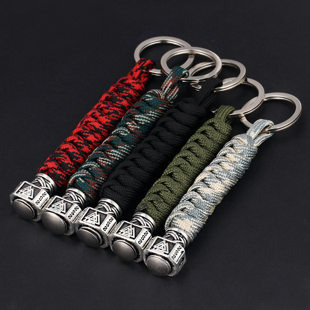Hand-woven Outdoor Mountaineering Racing Keychain