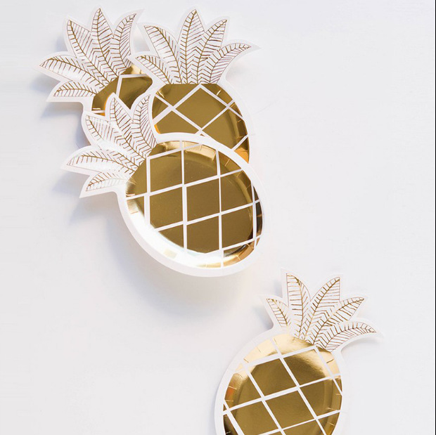 8Golden Pineapple paper plate