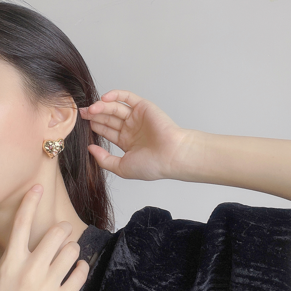 Women's Love Gemstone Ear Clips Temperament Metal Stud Earrings