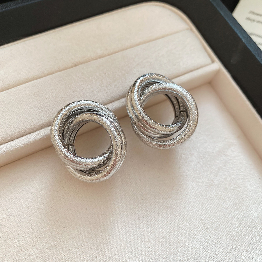 Women Cold Style Minimalist Silver Hoop Earrings Light Luxury All-Match Studs