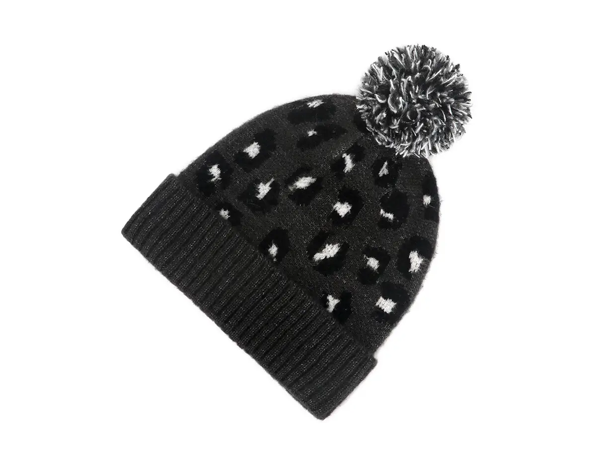 Leopard Jacquard Knit  Fashion Pom Yarn