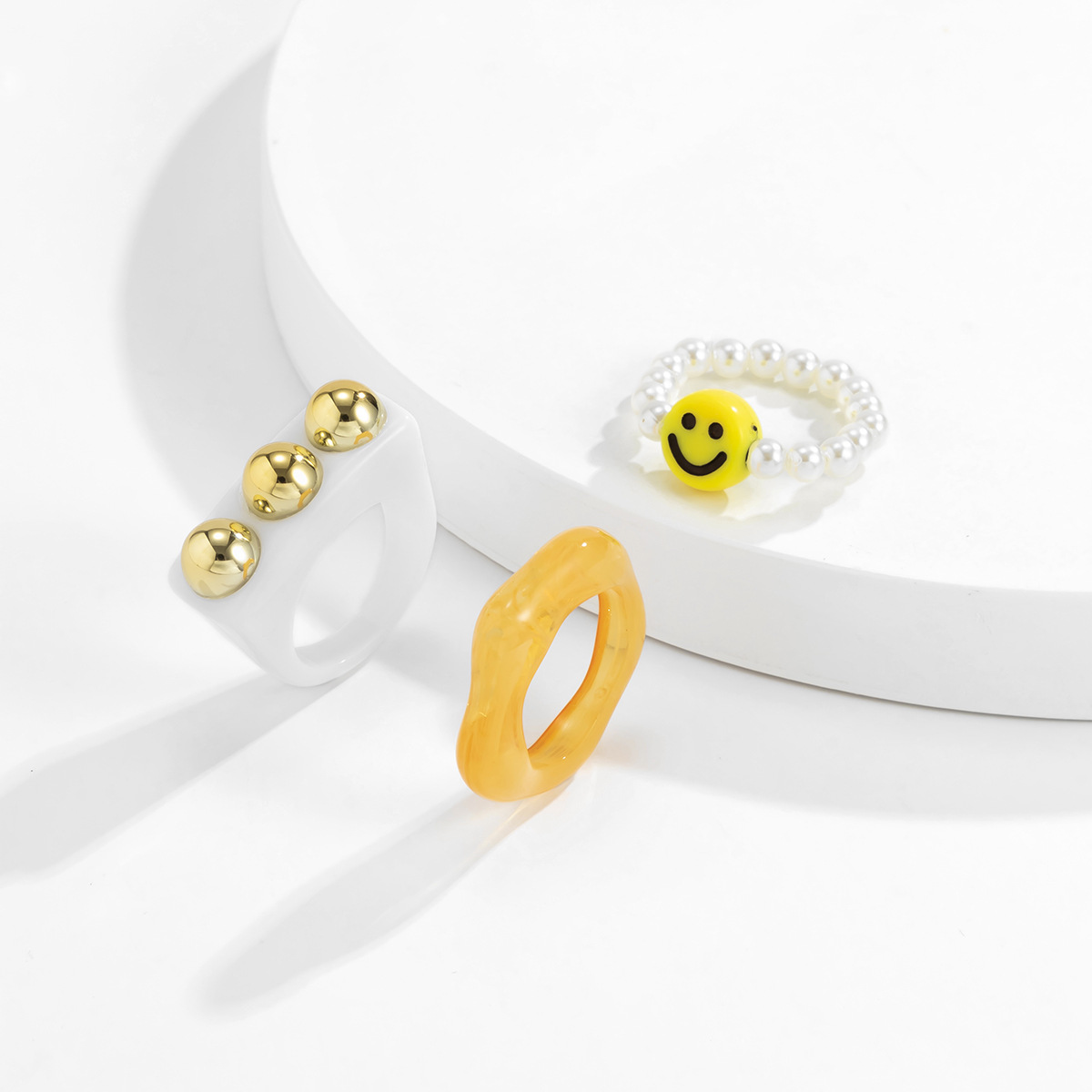 Personality Geometric Multi-color Smiley Pearl Set Ring