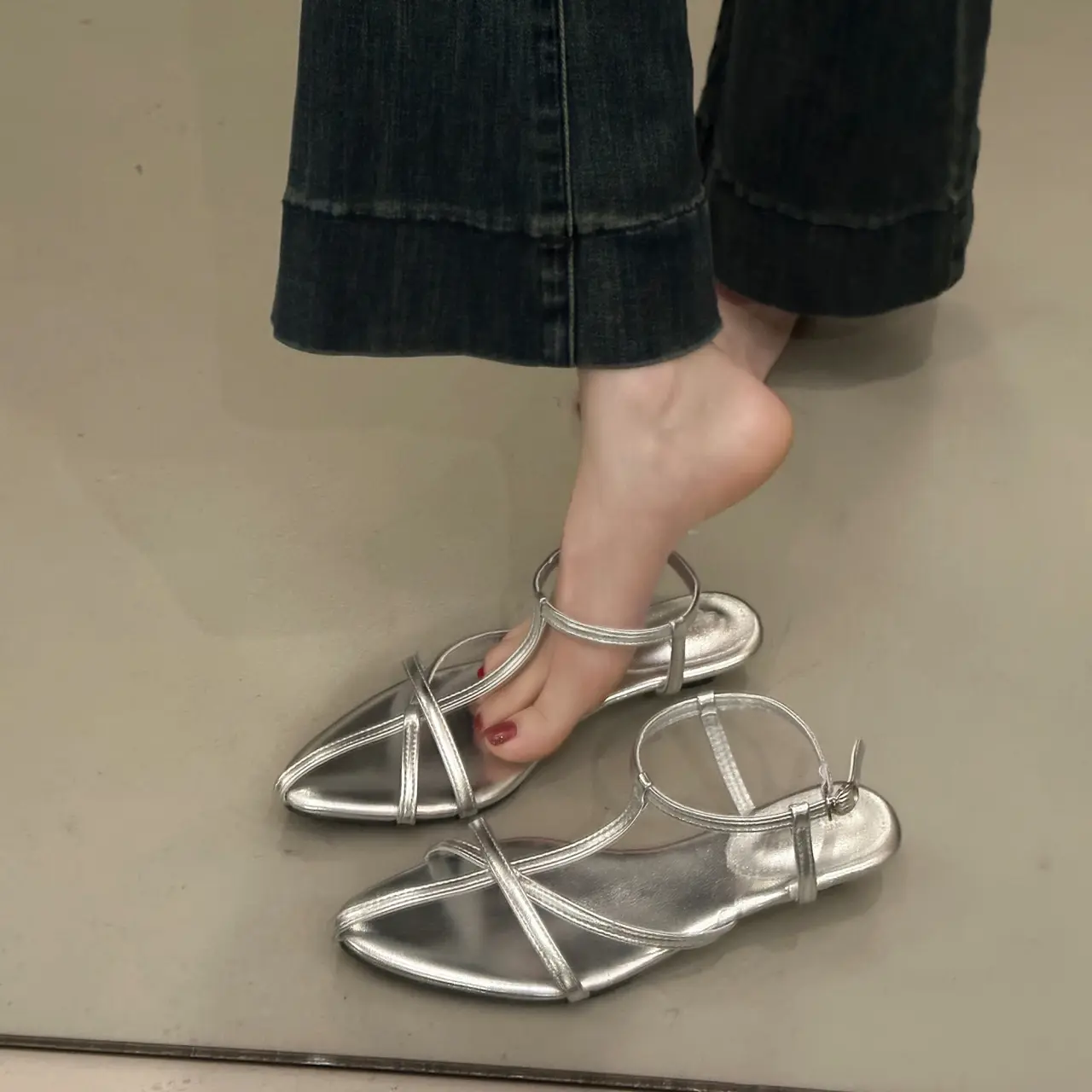 Women French Minimalist Crisscross Thin Strap Flat Sandals, Pointed Toe Adjustable Buckle Ankle Wrap Strappy Backless Slip On Casual Daily Summer Mule Slippers
