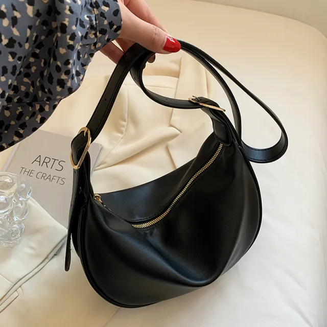 Trendy And Versatile Simple One shoulder Messenger Bag Senior Black - Shop at LoveMi