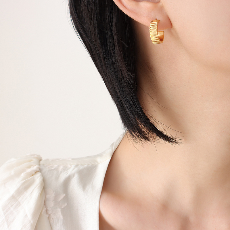 Women's Fashionable And Temperamental Geometric Earrings