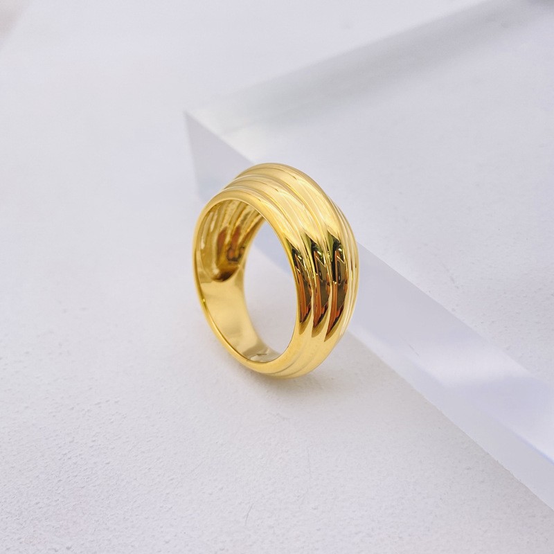 Women's Fashion Simple Plaid Wide Face Ring