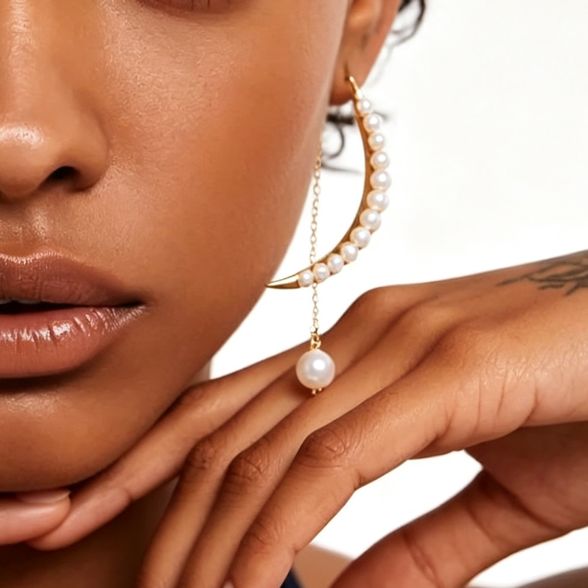 Cross-Border Supply Moon Pearl Dangle Earrings For Women, Light Luxury High-End Niche Unique Design Ear Jewelry, Fashion Versatile Drop Earrings