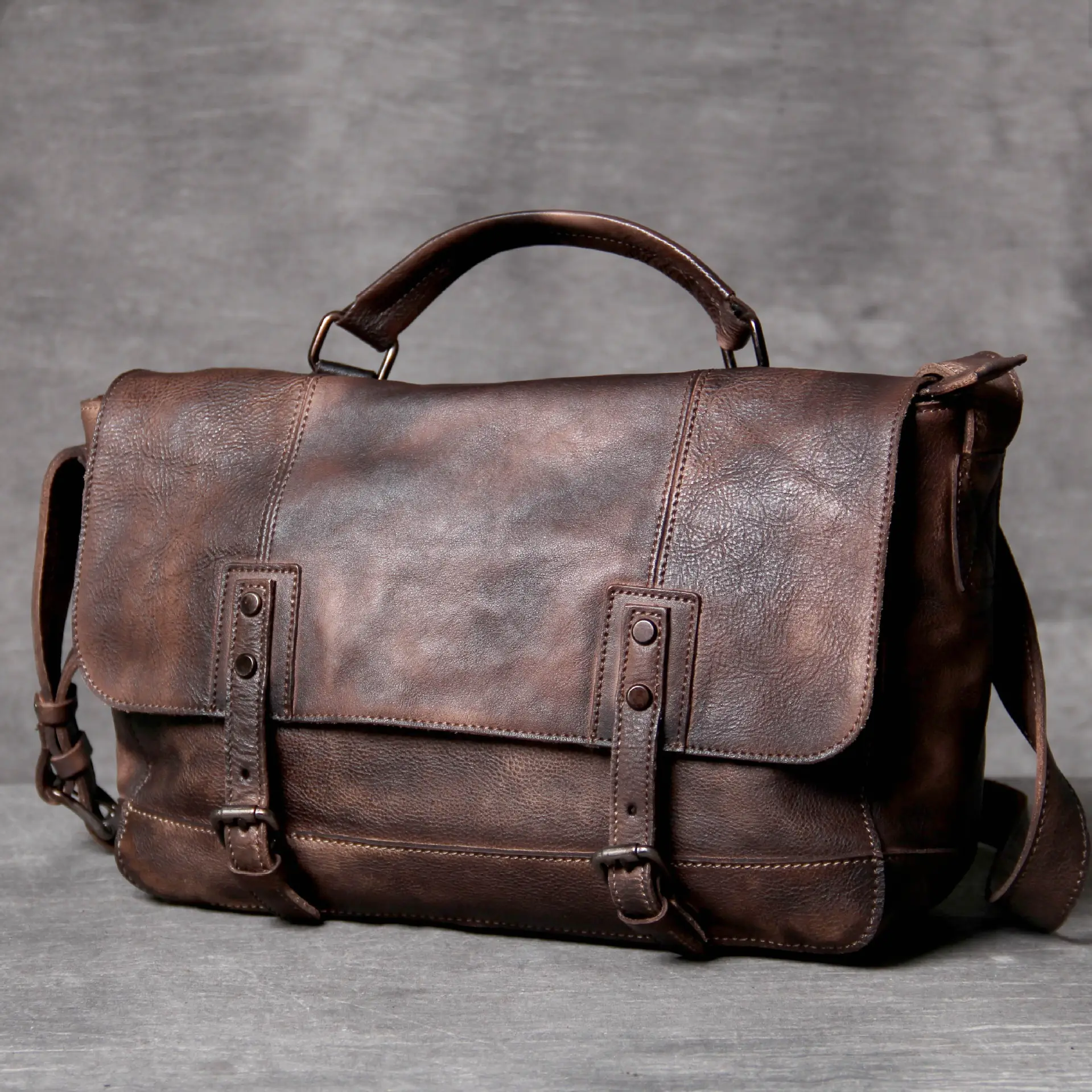 Vintage Distressed First Layer Cowhide One-shoulder Messenger