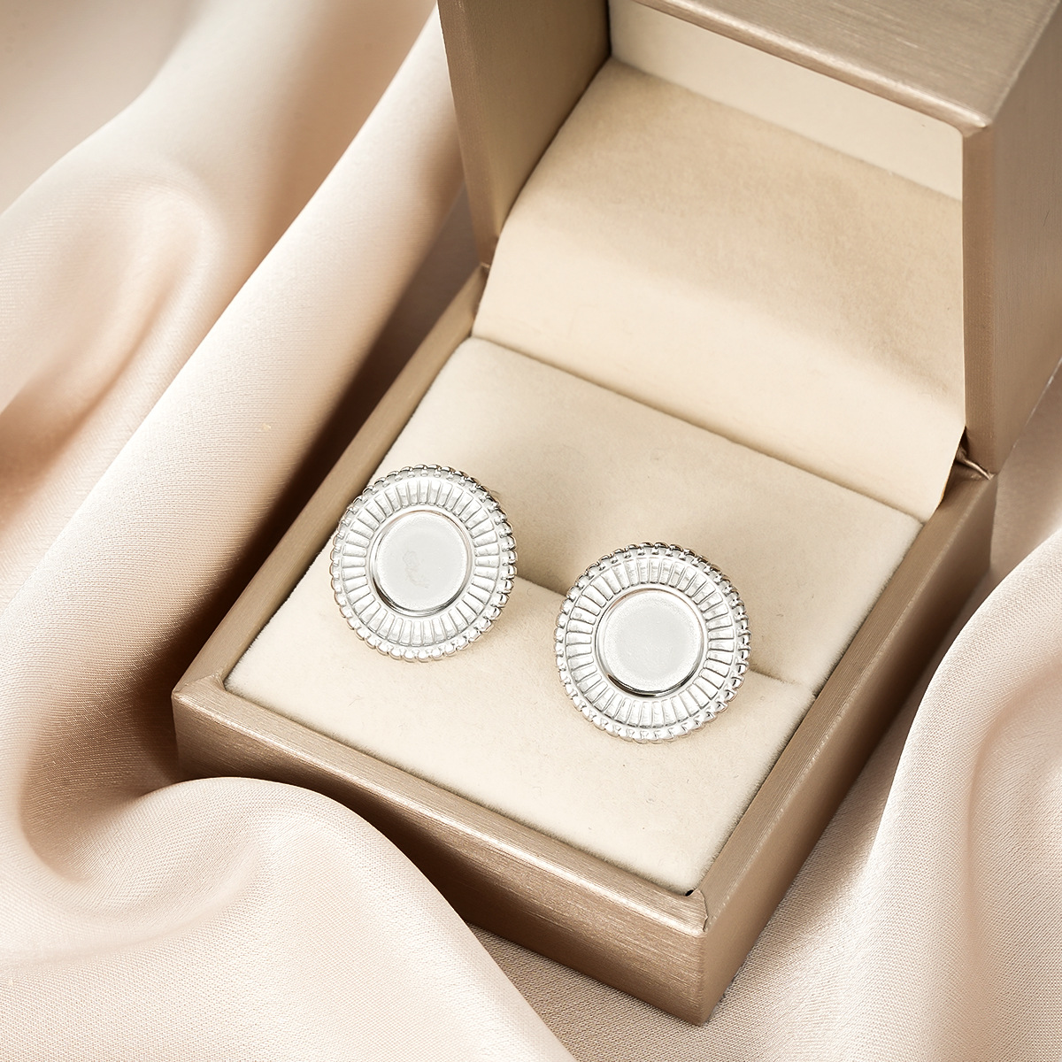 Style 55-1 Pair preview