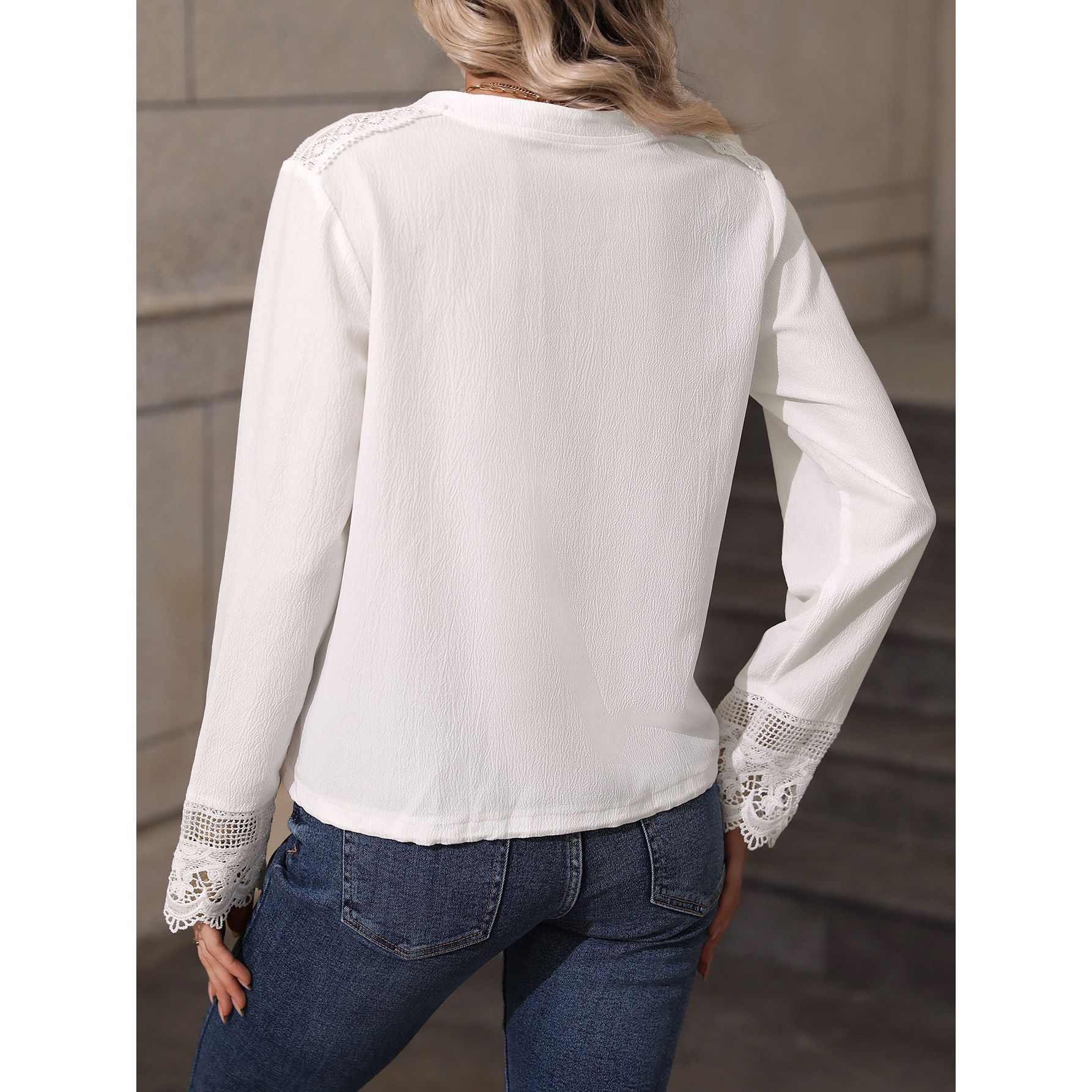 Title 6, Elegante Blusa de Encaje para Mujer con Cuello ...