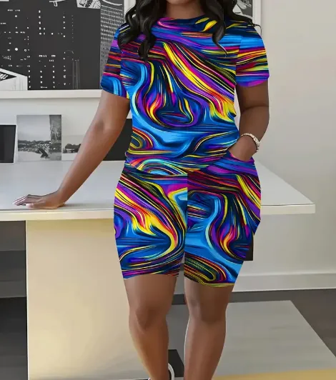Women'S Two-Piece Set Featuring A Stylish Printed T-Shirt And Casual Shorts - Multicolour