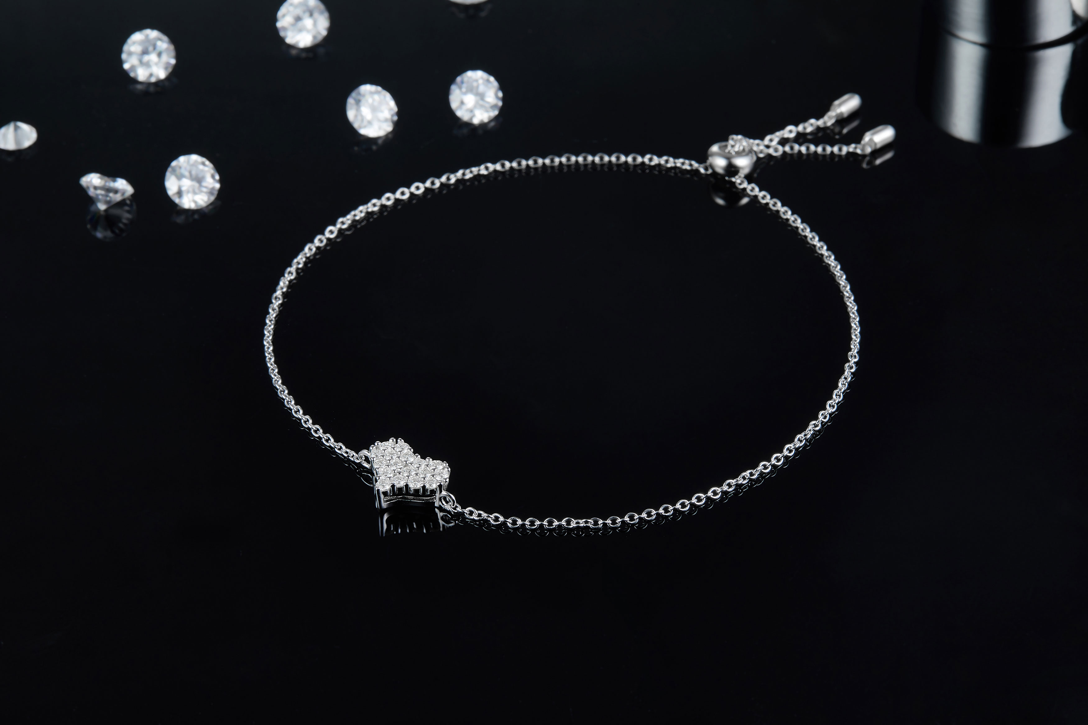 Set With Top-quality Moissanite, This Luxurious And Fashionable Light Luxury Jewelry Silver Bracelet Is Made Of S925 Silver Electroplated With Platinum - Jewelry & Watches