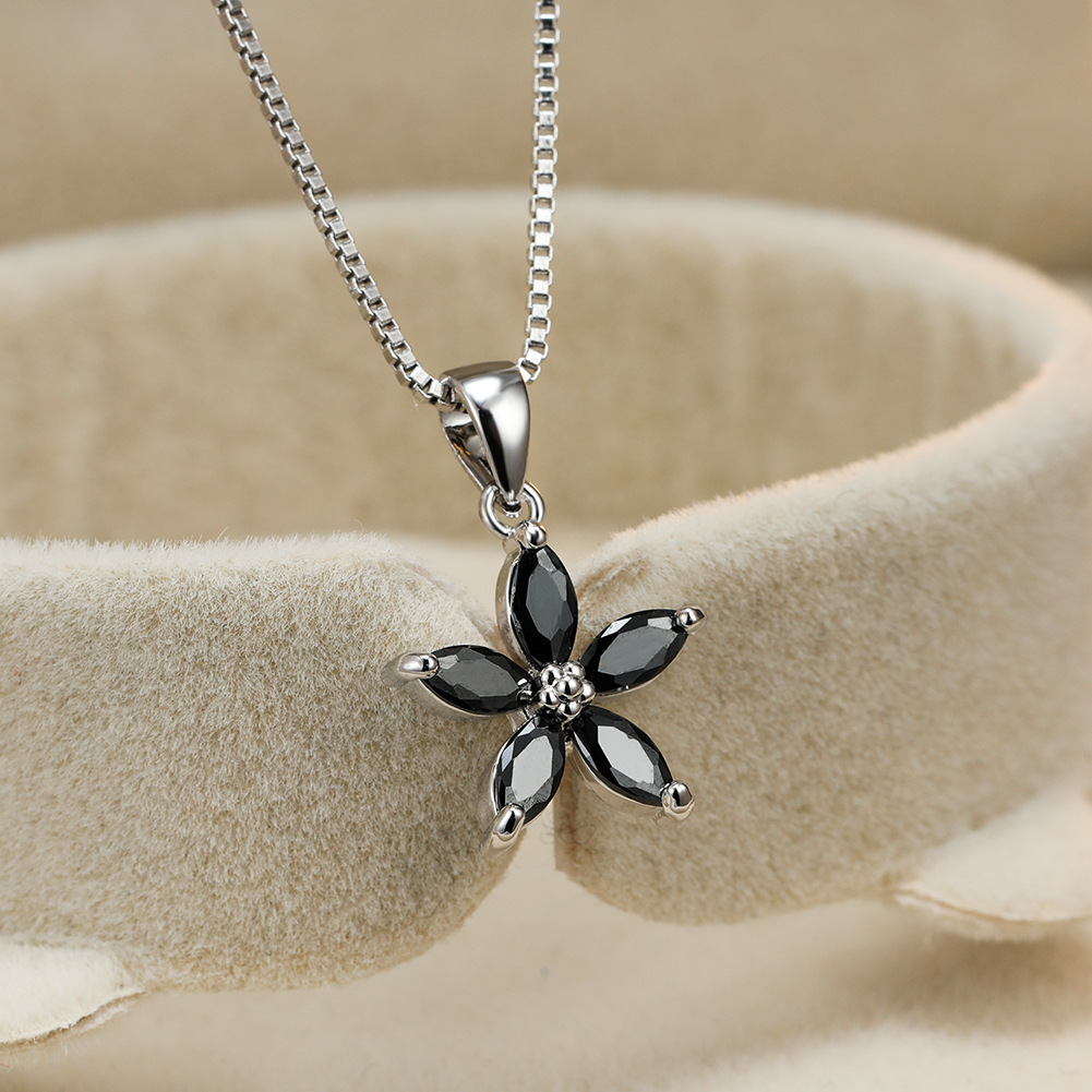 Necklace Female Clavicle Chain Simple Fashion Pendant