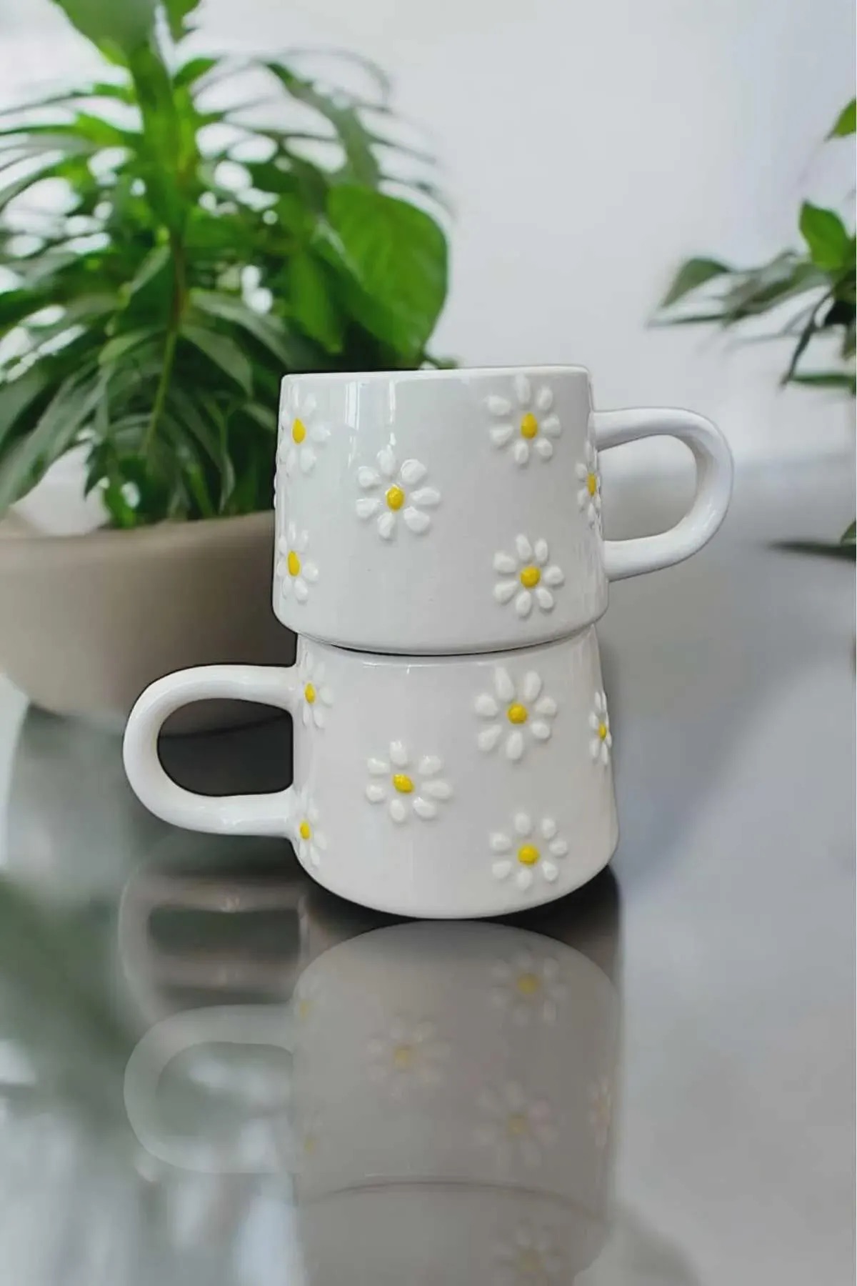 Handmade Ceramic Mug Set With Yellow Daisy Design For Coffee And Tea 2