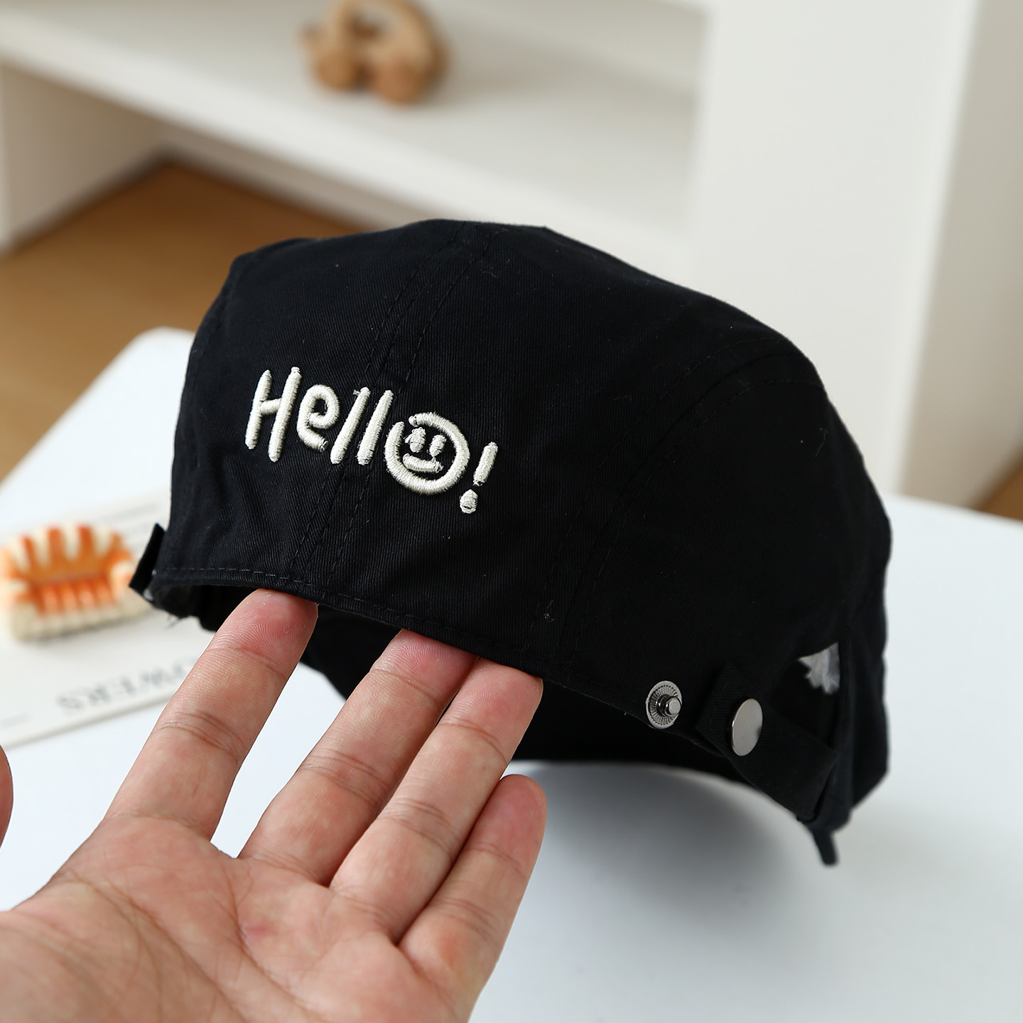 Children's Solid-color Letter Smiling Face Embroidered Adjustable Casual And Fashionable Soft-top Beret Suitable For Daily Outings And Travels