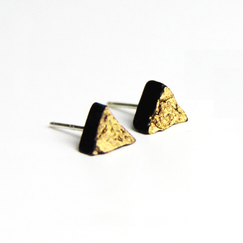 Title 1, Triangle Classic Couple Texture Black Earrings ...