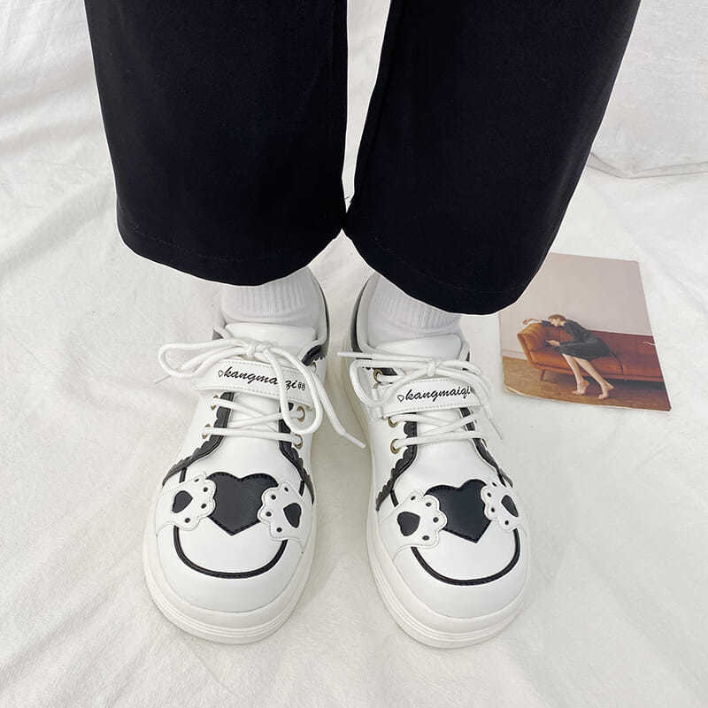 Thick-soled Bear Velcro Student Sneakers