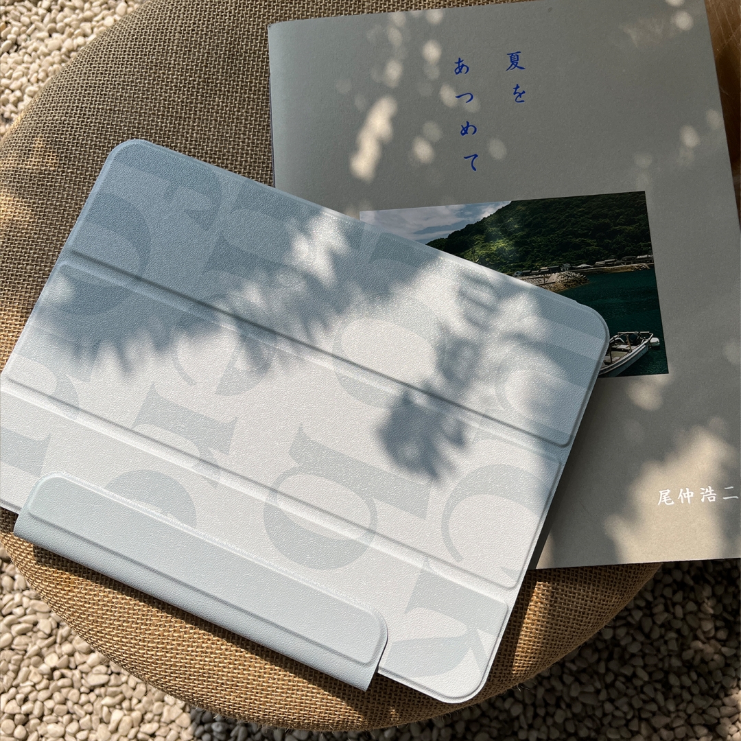 Flat Shell Niche Magnetic Suction Protective Sleeve