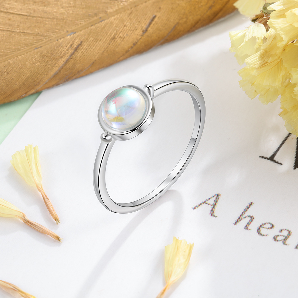 Fashion Women's Round Moonstone Silver Ring
