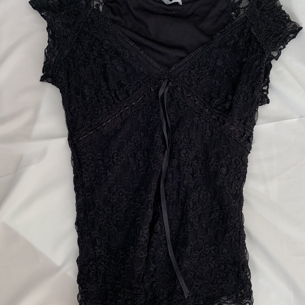 Double Layer Low V Bracket Collar Top
