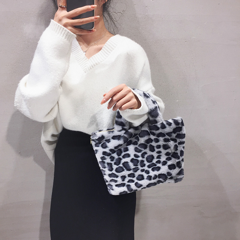 Title 2, Soft Cute Girl Chain Shoulder Messenger Bag