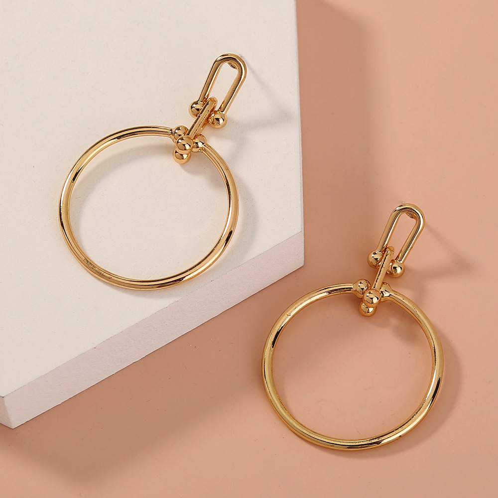 Cold Wind Metal Texture Retro U-shaped Earrings Simple And Versatile Hoop Earrings