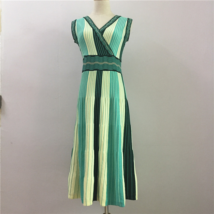 Both Positive And Negative Fashion Ice Silk Sleeveless V-neck Knitted Long Skirt