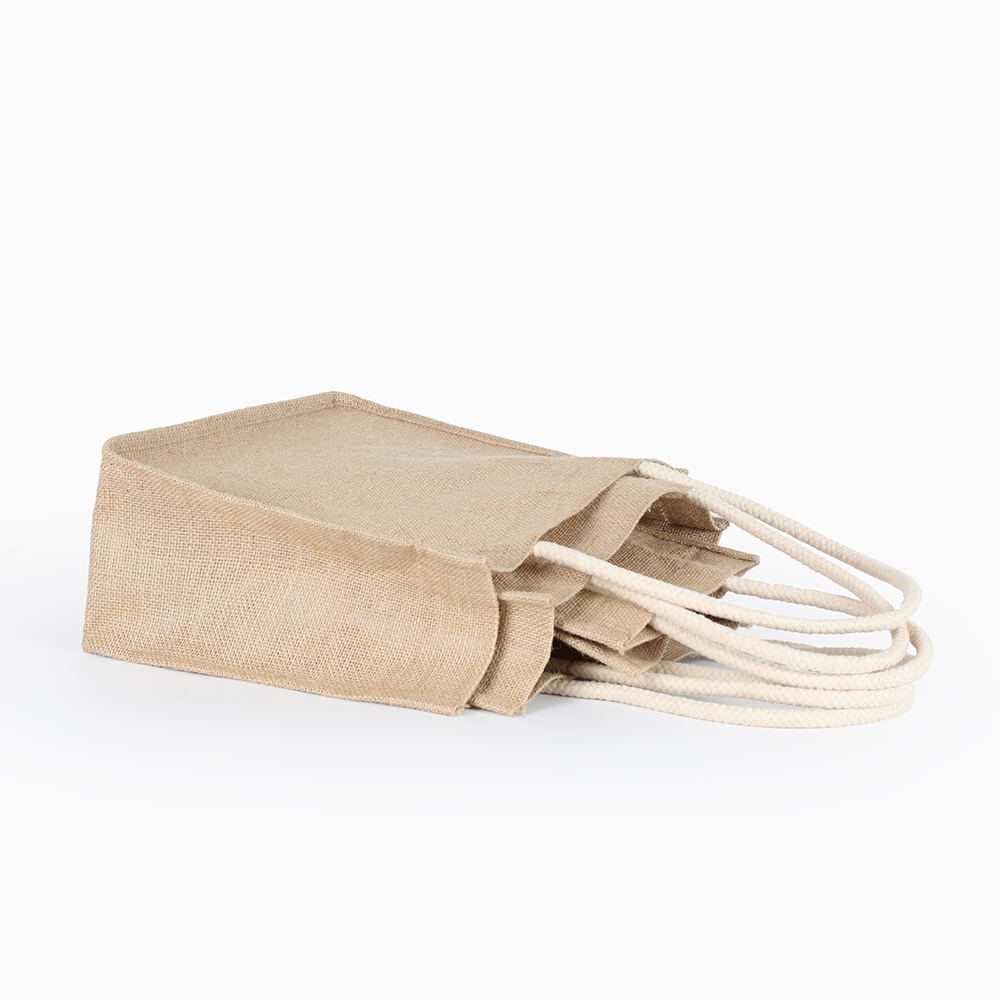 Title 3, Jute shopping bag with fine linen and cotton, p...