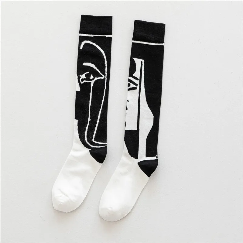 Trendy Cool Calf Socks Female Retro Street Black And White - Black And White Face Profile