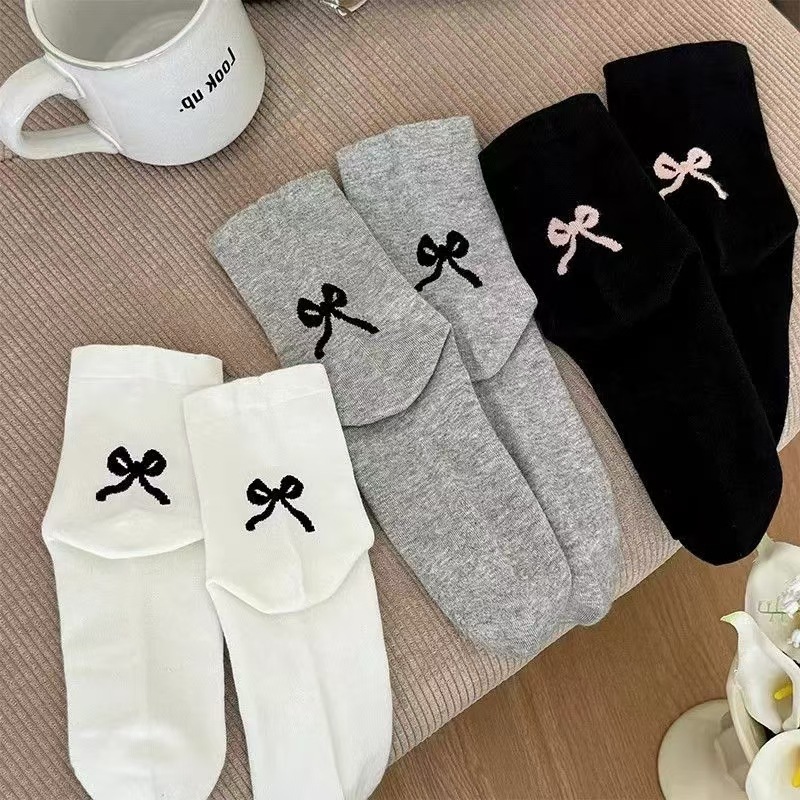 Women's Coquette Bow Embroidered Crew Socks, Cute Ribbed Knit Socks With Simple Bow Design, Casual Socks For Daily Wear & Preppy Style