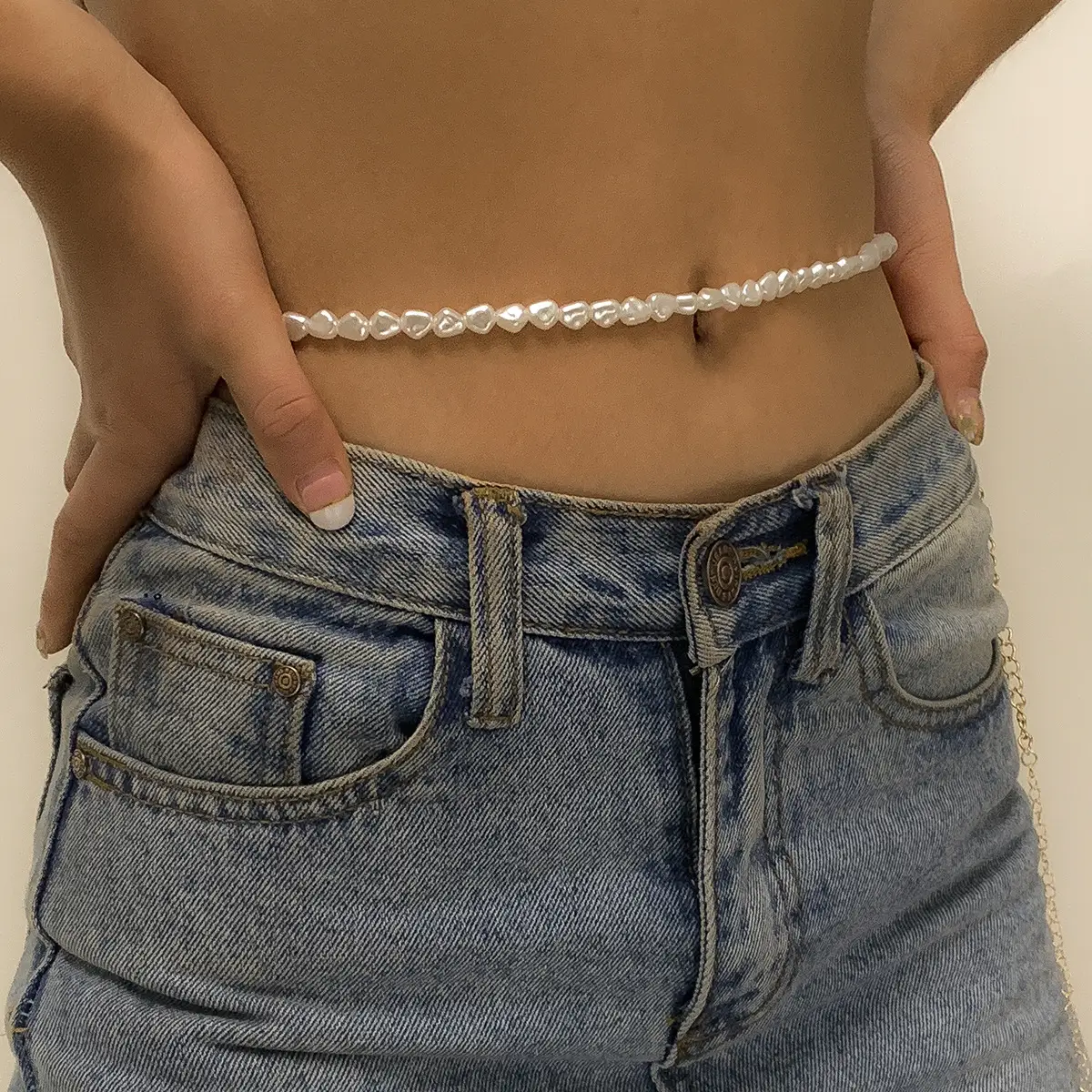 European And American Simple Shaped Pearl Single Layer Waist Chain